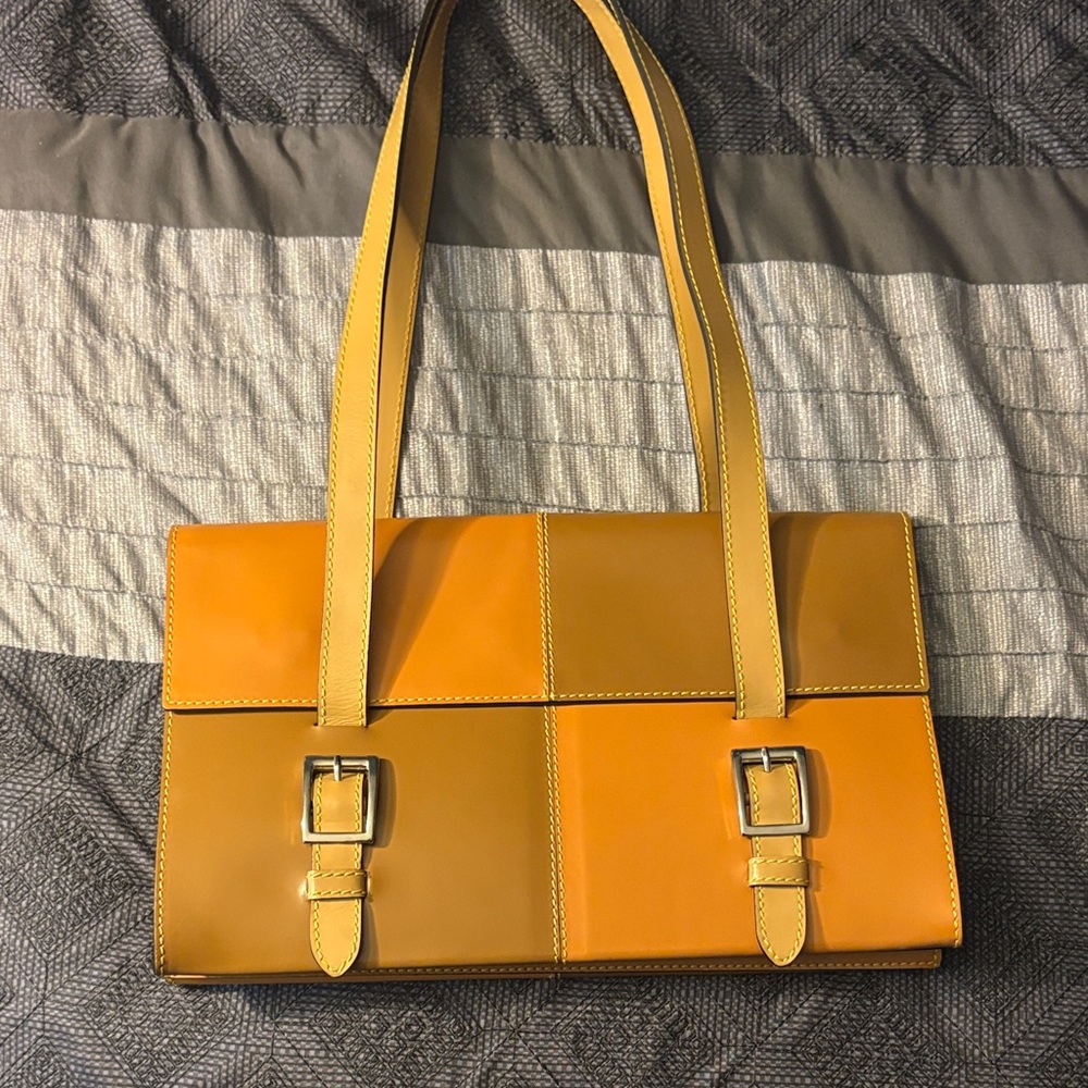 Elegant Tan and Orange Shoulder Bag